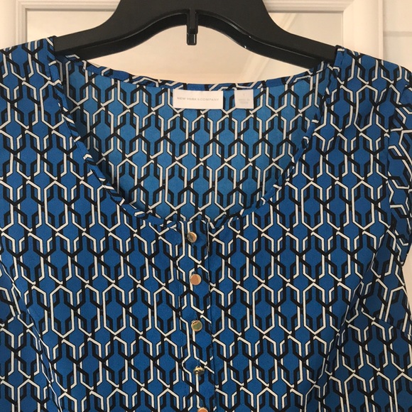 New York and company top. - Picture 2 of 2